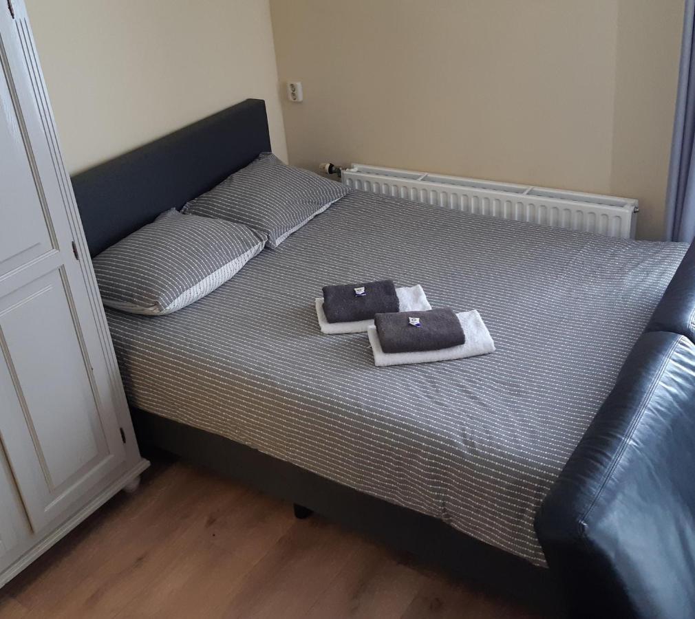 Logement 'De Witte Klok' Oude Bildtzijl Exterior foto