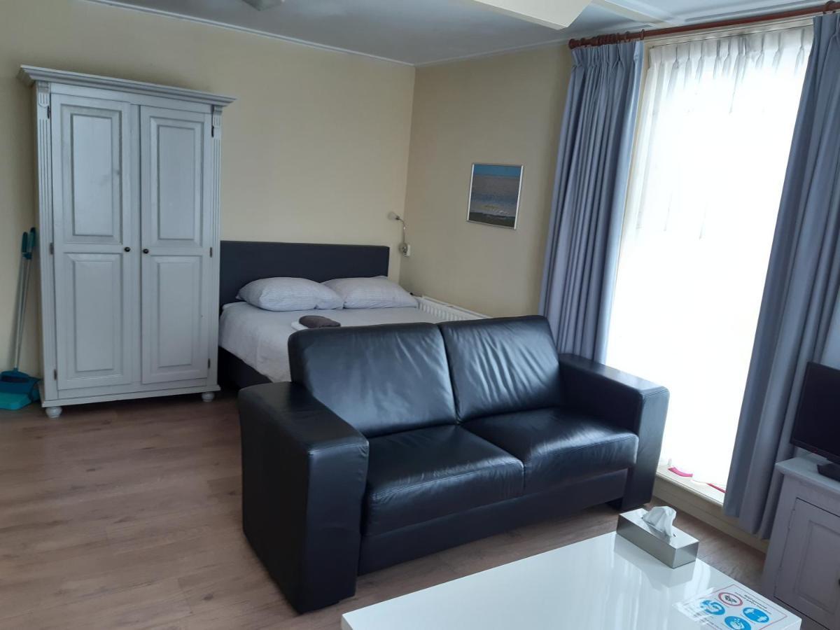 Logement 'De Witte Klok' Oude Bildtzijl Exterior foto